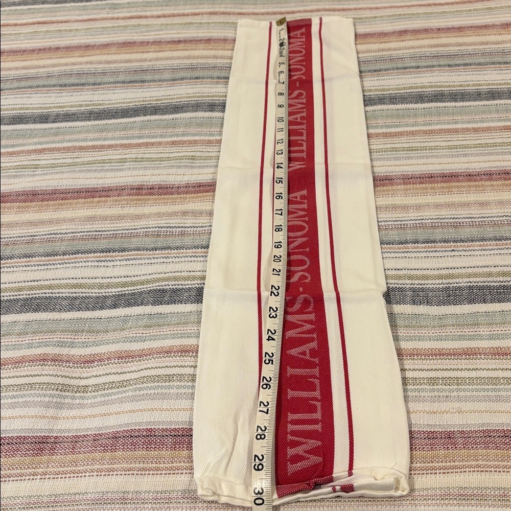 Williams Sonoma Classic Red and White Towels Set of 4 NWT Red Claret - Picture 6 of 7